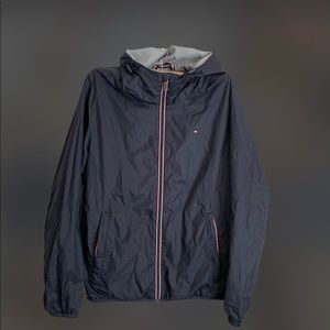 ☔️ Tommy Hilfiger windbreaker 💨